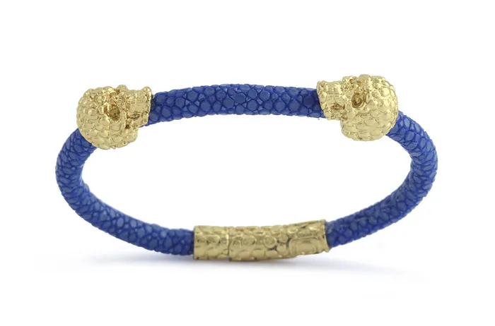 Albert Hern Bracelets Bracelet LivingSkull Men Stingray Leather Two Human Skulls