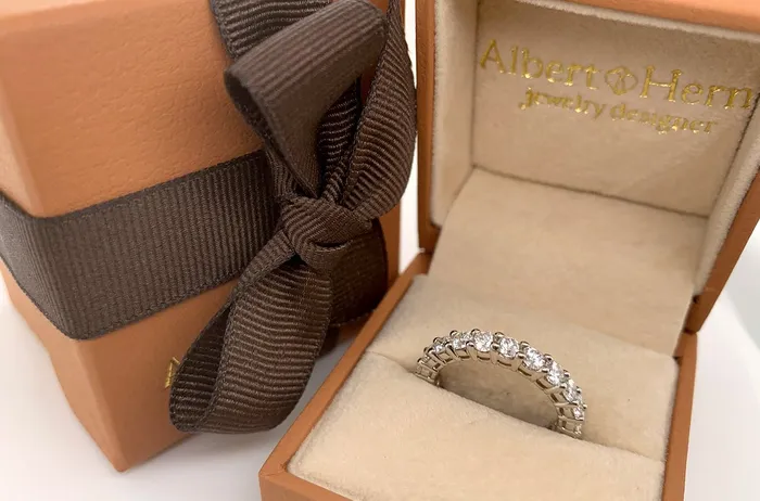 Albert Hern Rings Eternity Ring White Gold with 23 Diamonds 215 cts Albert Hern Rings Eternity Ring White Gold with 23 Diamonds 215 cts