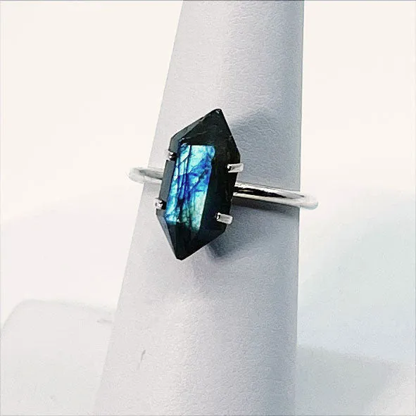 Bliss Crystals Labradorite Double Terminated Ring 925 Sterling Silver Sizes 410 SK6903 Rings Bliss Crystals Labradorite Double Terminated Ring 925 Sterling Silver Sizes 410 SK6903 Rings