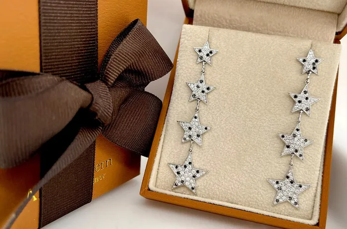 Earrings Albert Hern Earrings 18kt Gold Inline Stars Diamonds Drop Earrings Albert Hern Earrings 18kt Gold Inline Stars Diamonds Drop
