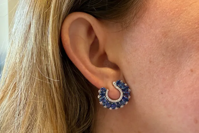Earrings Albert Hern Earrings 18kt Gold LookAtMe Sapphire Diamonds