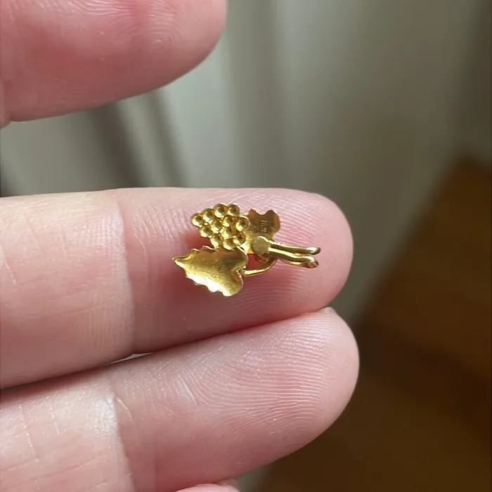 Necklaces Vintage Paris Jewelry Rose Yellow and Green Leaf Pendant 10k Gold Black Hills Gold Vintage Necklaces Vintage Paris Jewelry Rose Yellow and Green Leaf Pendant 10k Gold Black Hills Gold Vintage