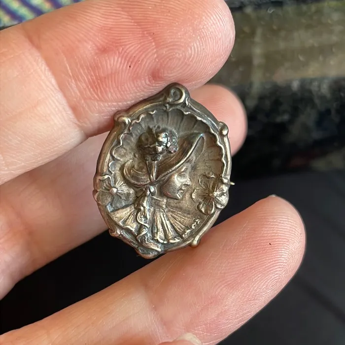 Vintage Paris Jewelry Necklaces Nouveau Lady Brooch Sterling Front Patent from 1904 stamped Antique
