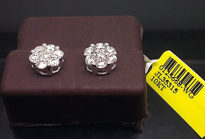 Gold and Diamond Earrings New Elegent 10k White Gold 1CT Diamond Flower Shape Earring MenWomen