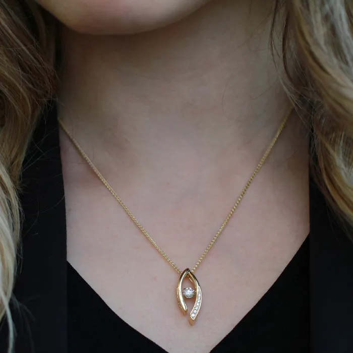 PreStyled Sets Independent Jewellers 14kt Yellow Gold 057cttw Canadian Diamond Pulse Pendant PreStyled Sets Independent Jewellers 14kt Yellow Gold 057cttw Canadian Diamond Pulse Pendant