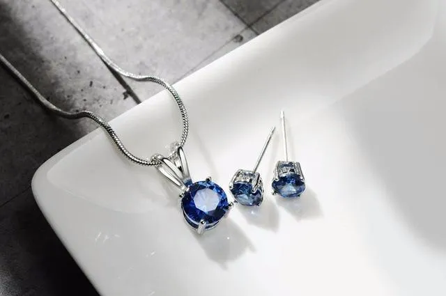 Beautiful Silver Color Necklace and Earrings Jewelry sets sparklingselections Necklaces Beautiful Silver Color Necklace and Earrings Jewelry sets sparklingselections Necklaces
