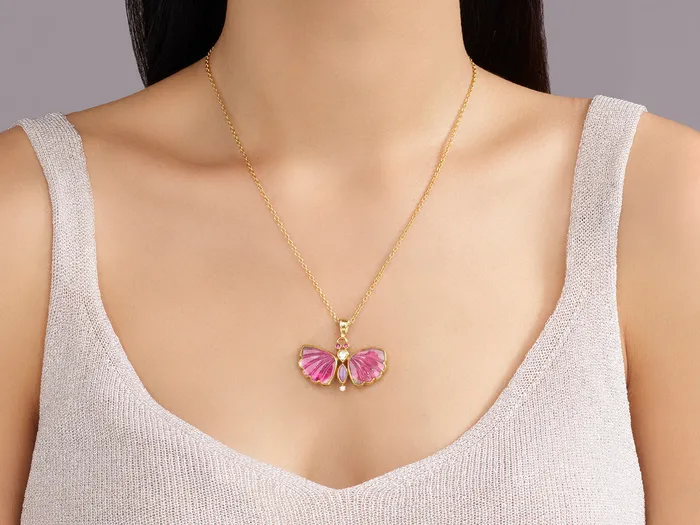 Necklaces GG GOLD OOAK GURHAN Butterfly Gold MultiStone Pendant Necklace 19x16mm Necklaces GG GOLD OOAK GURHAN Butterfly Gold MultiStone Pendant Necklace 19x16mm