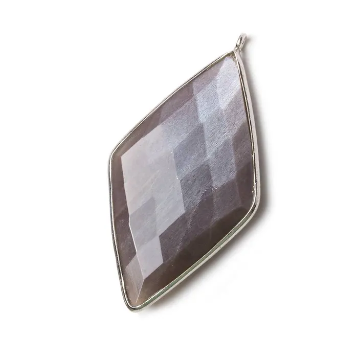 Beadsofcambaycom Necklaces 45x24mm Silver Bezel Chocolate Moonstone faceted Kite Pendant 1 piece Beadsofcambaycom Necklaces 45x24mm Silver Bezel Chocolate Moonstone faceted Kite Pendant 1 piece