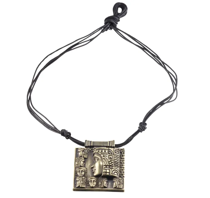 Necklaces Kieselstein Cord Sir Elton John Kieselstein Cord Gold Women of the World Pendant Necklace