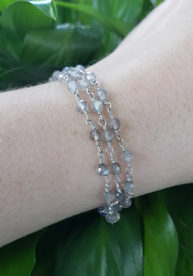 Bracelets AVF AVF Silver Kyanite Labradorite Topaz Moss Aqua Triple Strand Beaded Bracelet SI3685 SI3653 Bracelets AVF AVF Silver Kyanite Labradorite Topaz Moss Aqua Triple Strand Beaded Bracelet SI3685 SI3653