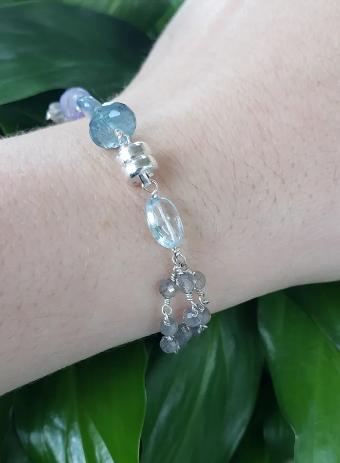 Bracelets AVF AVF Silver Kyanite Labradorite Topaz Moss Aqua Triple Strand Beaded Bracelet SI3685 SI3653 Bracelets AVF AVF Silver Kyanite Labradorite Topaz Moss Aqua Triple Strand Beaded Bracelet SI3685 SI3653