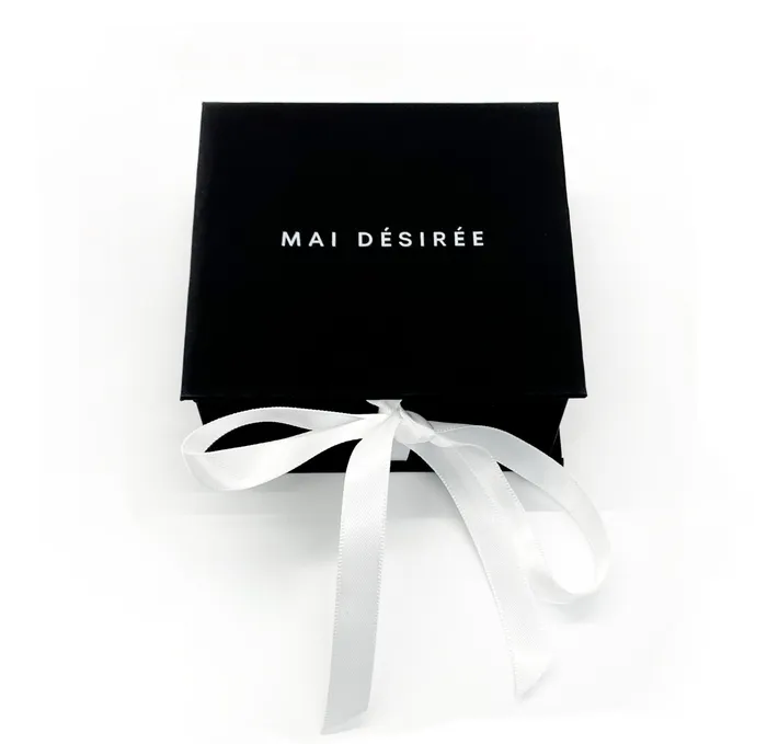 Bracelets Mai Dsire BOBBI DAINTY GOLD FIGARO BRACELET