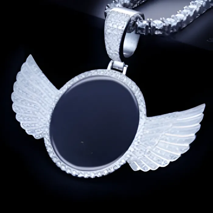 Customized Jewel Necklaces Winged Custom Pendant With Gemstone
