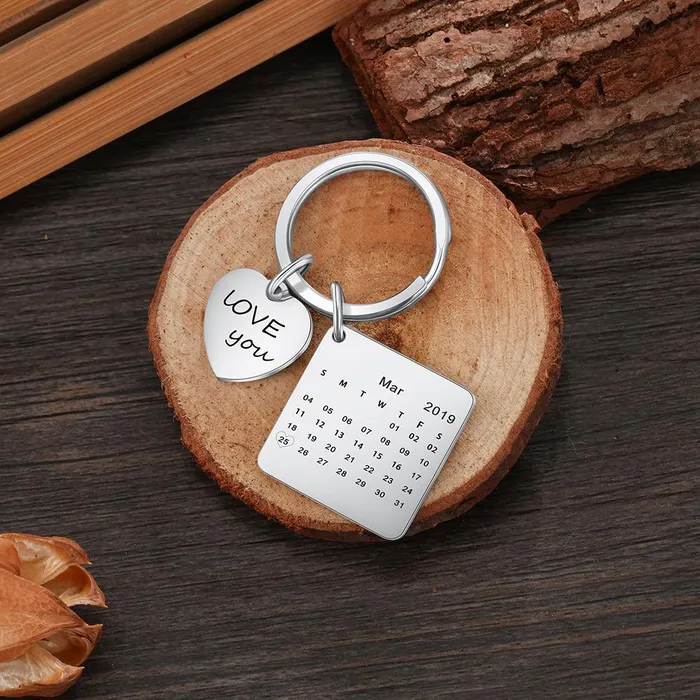Personalized Jewel Personalized Date Engraved Keyring Necklaces