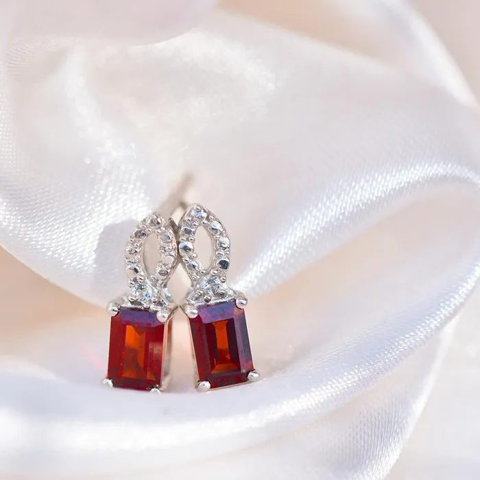 YoTreasure Earrings 109 Ct Garnet White Zircon Solid 925 Sterling Silver Stud Earrings Jewelry