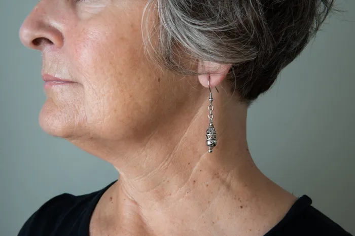 Carolily Finery Earrings Colleen Earrings Carolily Finery Earrings Colleen Earrings