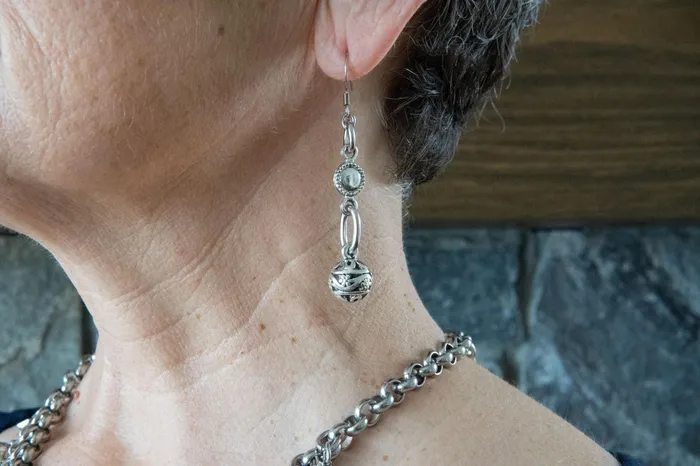Carolily Finery Earrings Phoebe Earrings Carolily Finery Earrings Phoebe Earrings