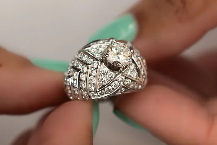Rings Crown Jewels Coin 420 ctw Round Brilliant Cut Diamond Cocktail Ring