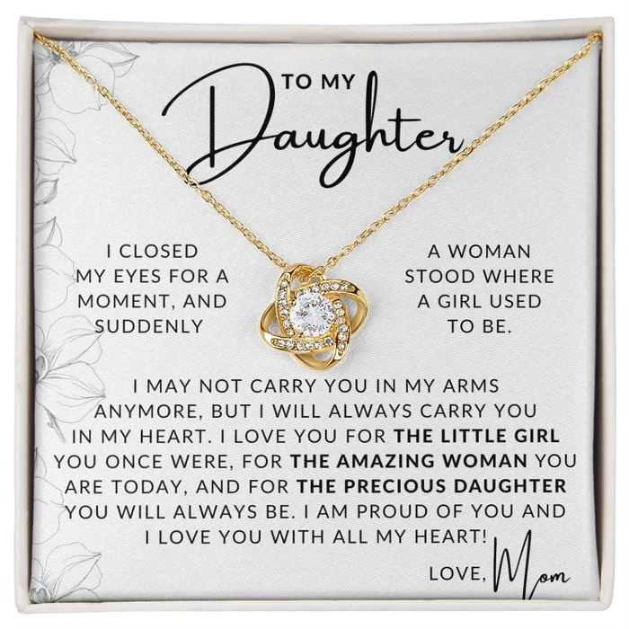 ShineOn Fulfillment Necklaces An Amazing Woman To My Daughter From Mom Mother to Daughter Gift Christmas Gifts Birthday Present Graduation Necklace Valentines Day
