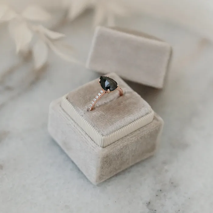 The Leda 14k White Size 725 Stone SA3 Sand Dune Ring Box Custom Engraving 0 VENVS Rings The Leda 14k White Size 725 Stone SA3 Sand Dune Ring Box Custom Engraving 0 VENVS Rings