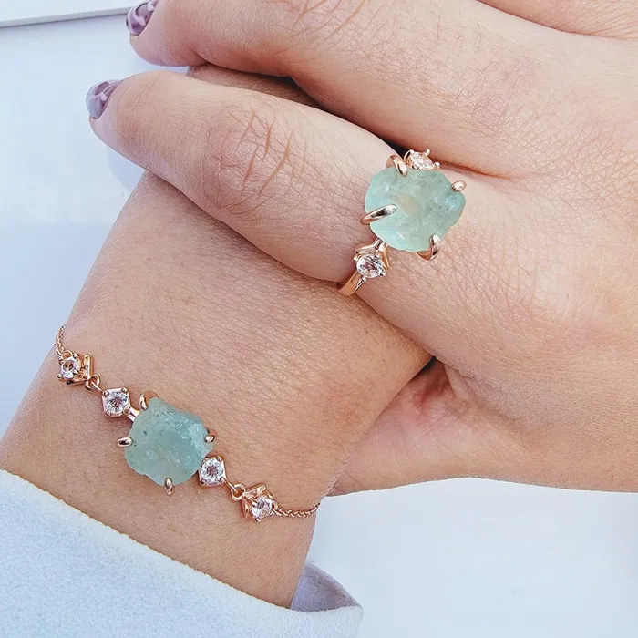 Uniquelan Jewelry Bracelets Raw Aquamarine Chain Bracelet Uniquelan Jewelry Bracelets Raw Aquamarine Chain Bracelet
