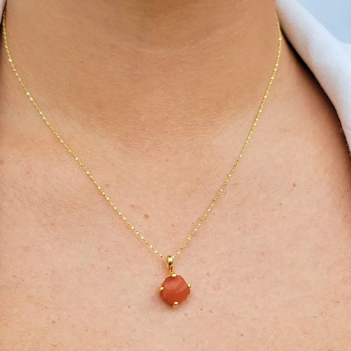 Uniquelan Jewelry Necklaces Raw Carnelian Pendant Necklace