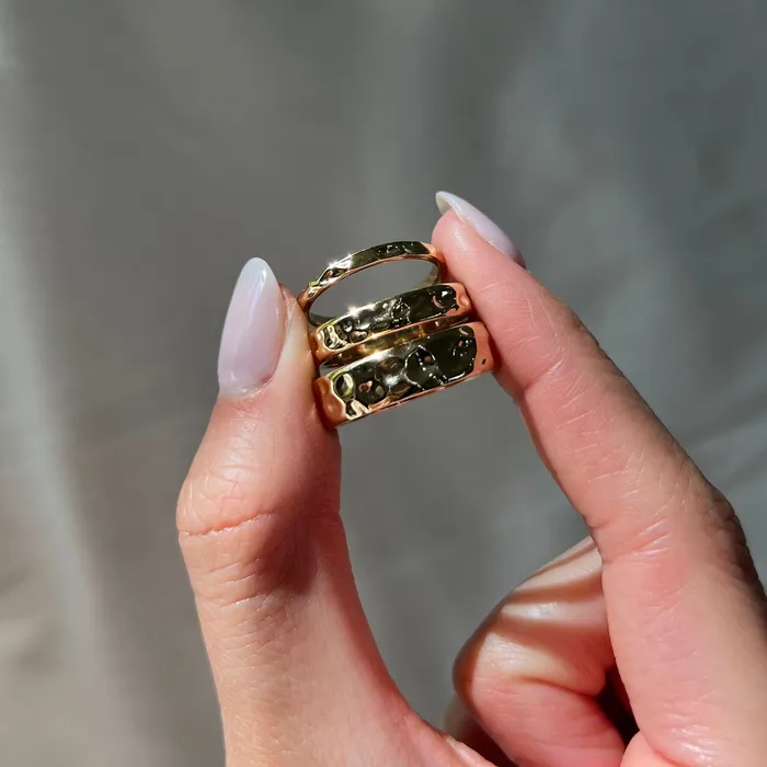 Valerie Madison Fine Jewelry Ready To Ship 2mm Dunes Wedding Band Size 575 18K Yellow Gold Rings Valerie Madison Fine Jewelry Ready To Ship 2mm Dunes Wedding Band Size 575 18K Yellow Gold Rings