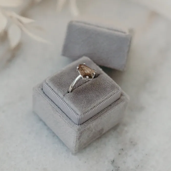VENVS Rings The Lyra 14k Yellow Size 5 Stone PS128 Rockies Ring Box Custom Engraving 0 VENVS Rings The Lyra 14k Yellow Size 5 Stone PS128 Rockies Ring Box Custom Engraving 0